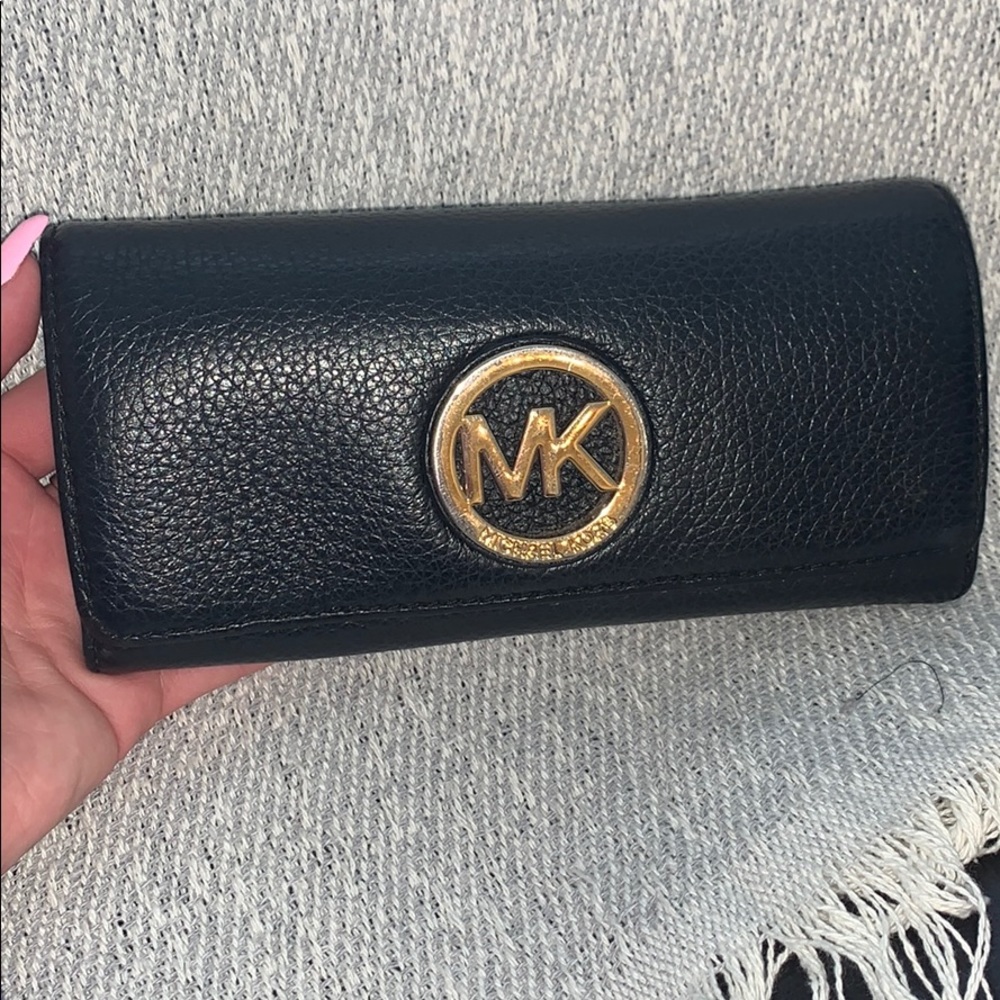 Michael Kors black leather wallet